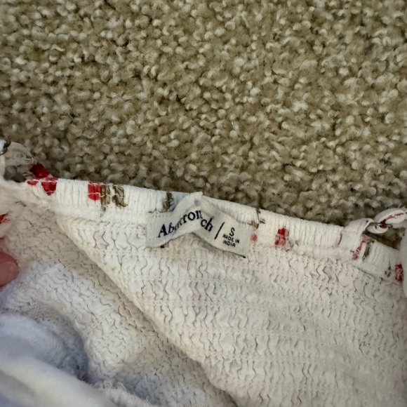 Abercrombie & Fitch Cherry Dress - Picture 3 of 3